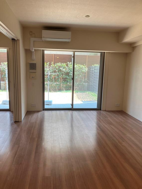 プラウドシティ浦和ガーデンコート　の居間・リビング