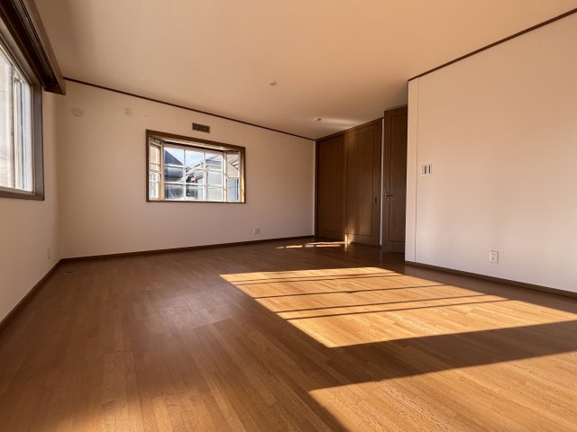 市川市稲越３丁目　中古戸建の洋室