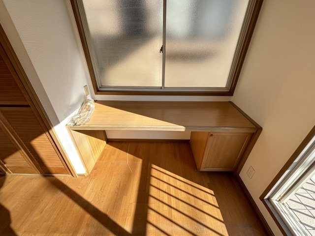 市川市稲越３丁目　中古戸建の洋室