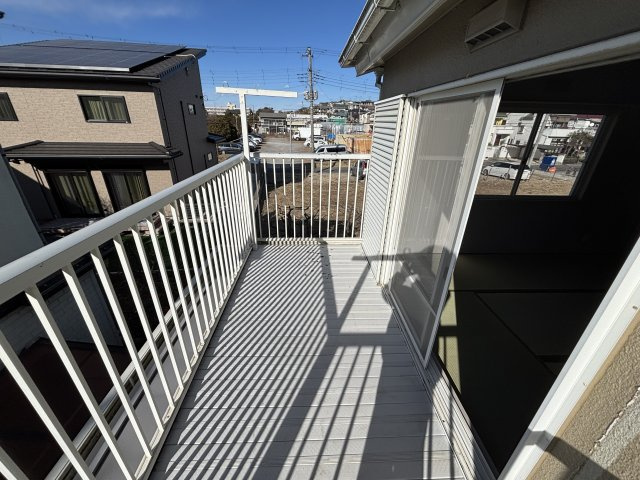 市川市稲越３丁目　中古戸建のバルコニー