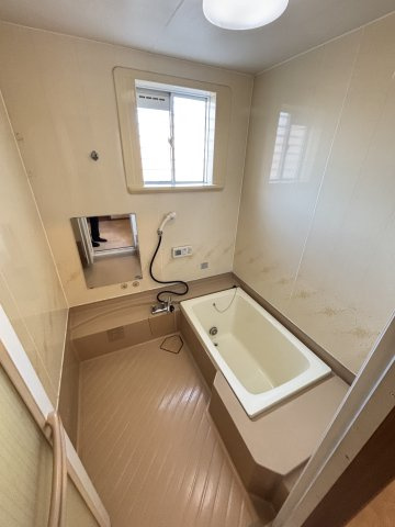 市川市稲越３丁目　中古戸建の浴室