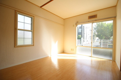 【居間・リビング】 | リバーパナハイツB