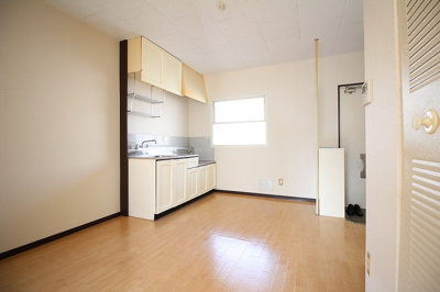 【居間・リビング】 | リバーパナハイツB