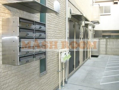 エクセル朋山のエントランス