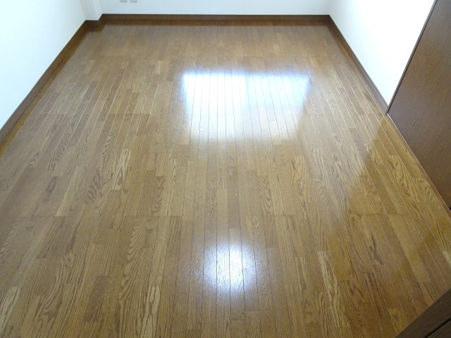 エスポワヒルズ五和野の洋室