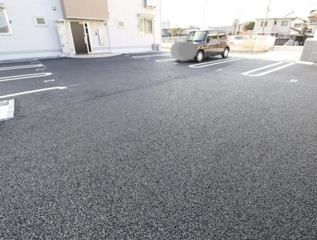 アレシアの駐車場