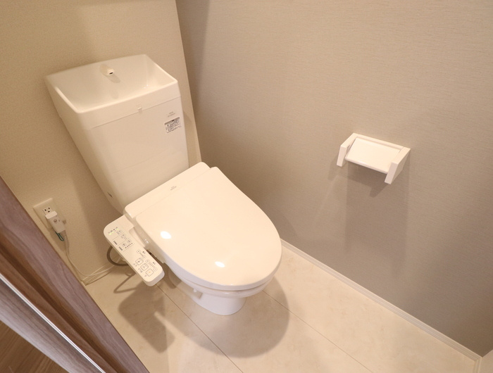 アレシアのトイレ|※同タイプの部屋写真です