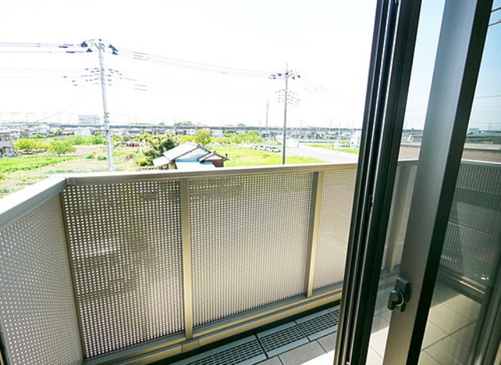 ラフィネ　Ｂ棟のバルコニー