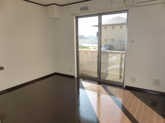 ラフィネ　Ｂ棟の居間・リビング