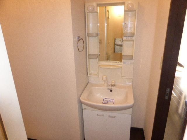 ラフィネ　Ｂ棟の洗面所