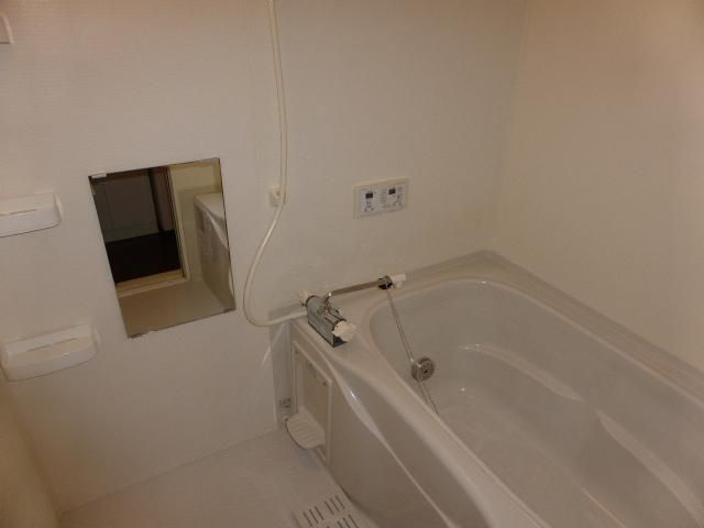 ラフィネ　Ｂ棟の浴室