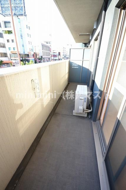 ラピスラズリのバルコニー