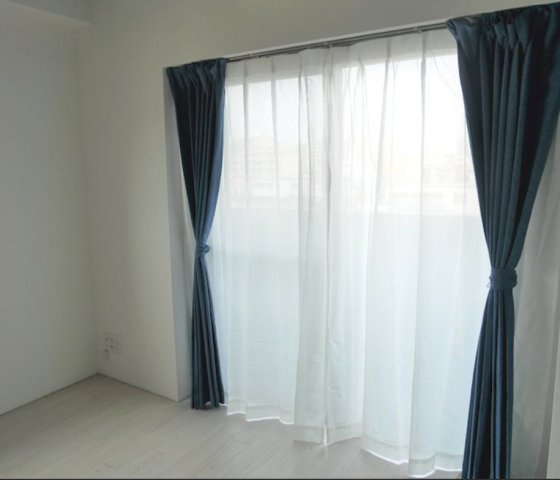 グランドコンシェルジュ立川の居間・リビング