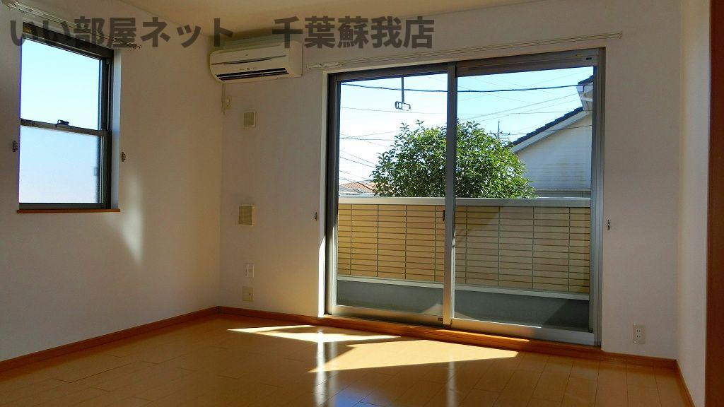 ソル・ヴェールＡの居間・リビング|ゆったりとした居間です