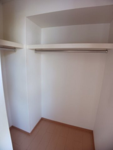 ベントルナータ　Ｃの収納