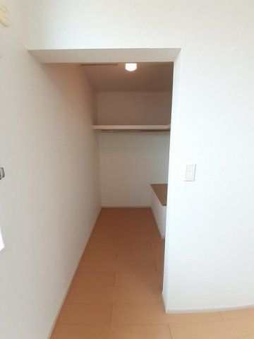 ラ・ベルコリーヌＢの収納