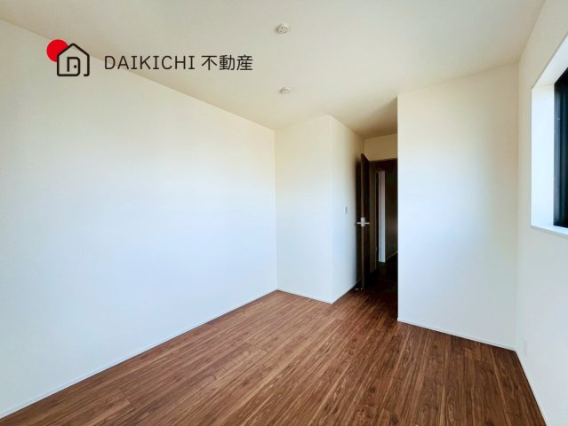 【洋室】 | 桶川市末広　LiveleGarden.S 新築戸建　全2棟　1号棟