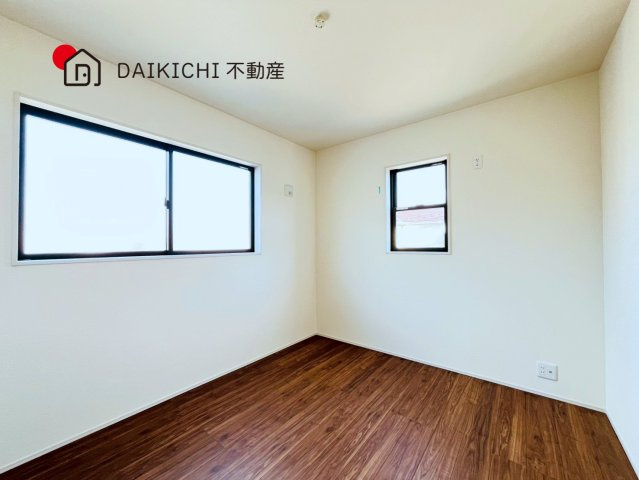 【洋室】 | 桶川市末広　LiveleGarden.S 新築戸建　全2棟　1号棟