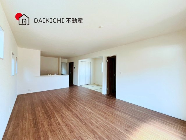 【洋室】 | 桶川市末広　LiveleGarden.S 新築戸建　全2棟　1号棟
