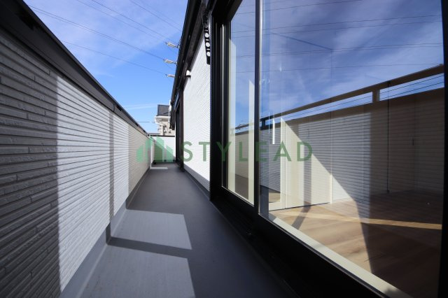 【バルコニー】