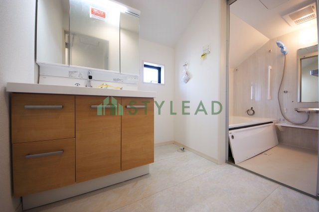 【独立洗面台】