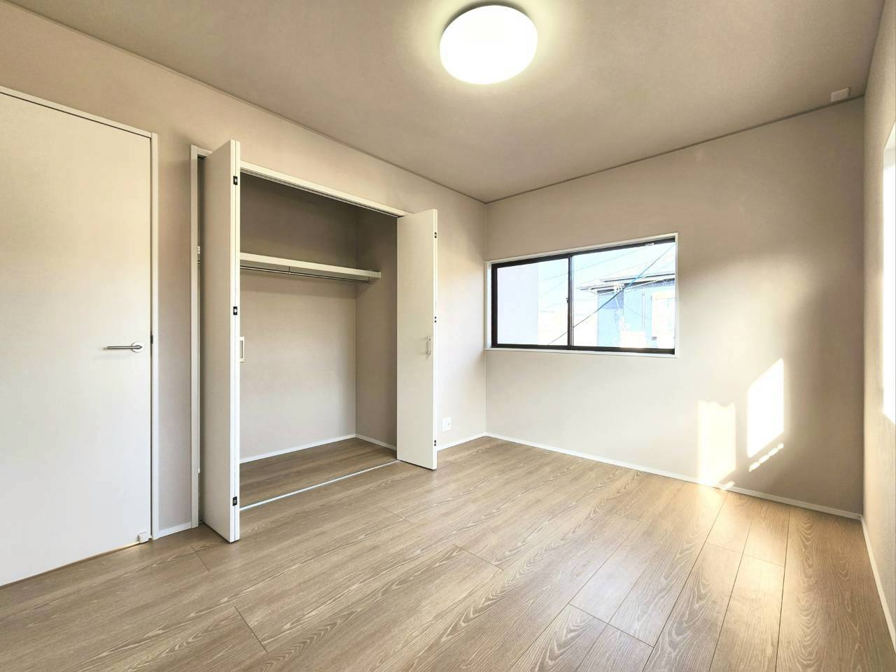 【洋室】の画像