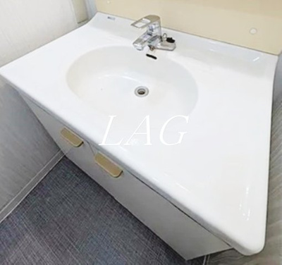 【洗面所】 | 横山ビル | 洗面台です。