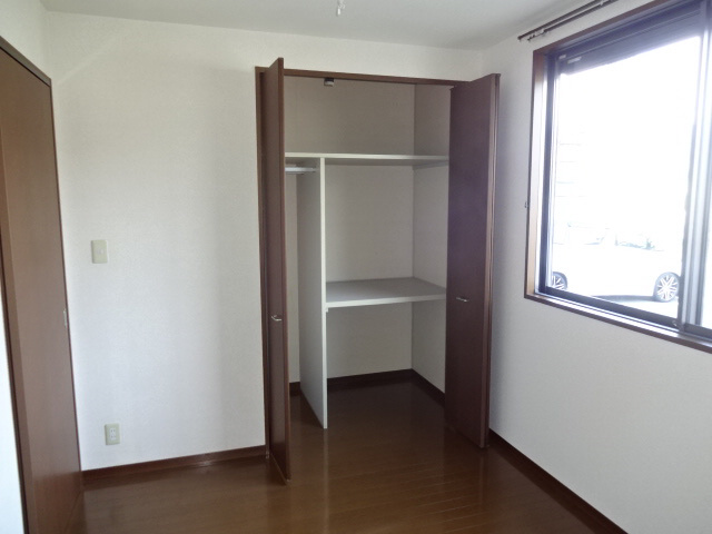 シャーメゾン志保A棟の収納