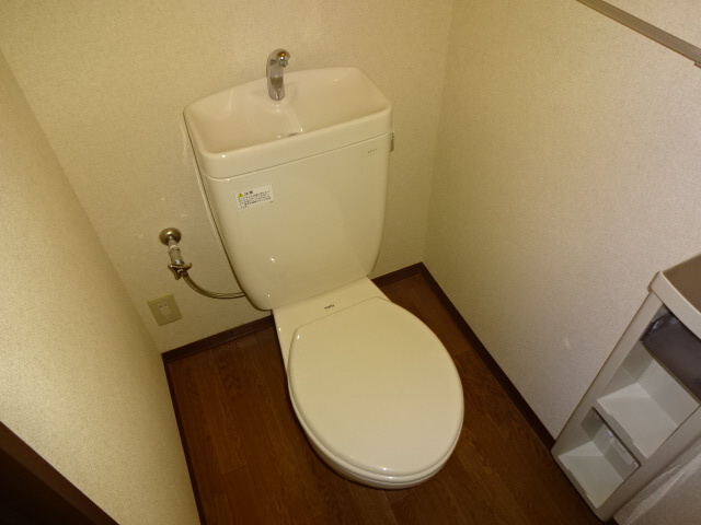 シャーメゾン志保A棟のトイレ
