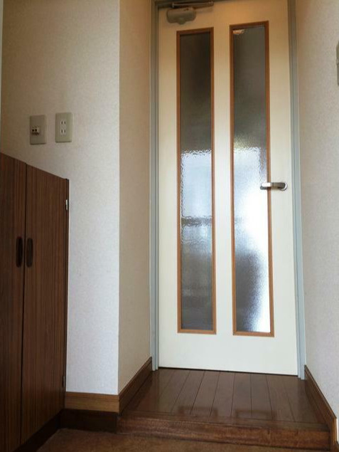 杉並区高円寺南２丁目の賃貸マンションの玄関