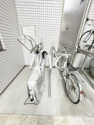 【その他共用部分】 | ウイングＢ | 駐輪場です。