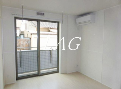 【居間・リビング】 | ウイングＢ | 洋室のお部屋です。