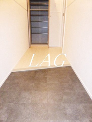 【玄関】 | ウイングＢ | 玄関です。