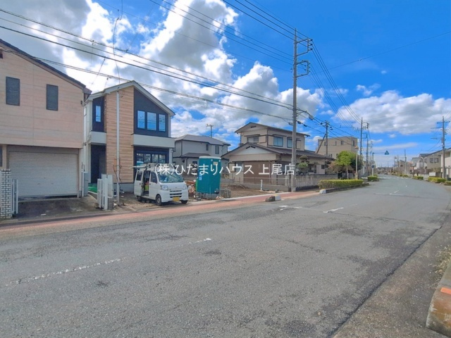 上尾市緑丘8期　新築戸建　GRACE02の駐車場