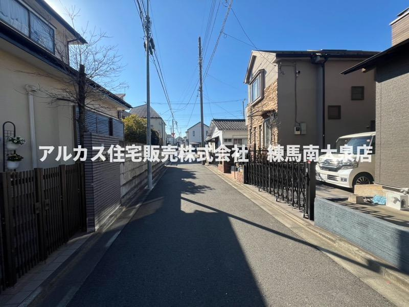 小平市花小金井5丁目　中古一戸建　西武新宿線　花小金井の前面道路含む現地写真