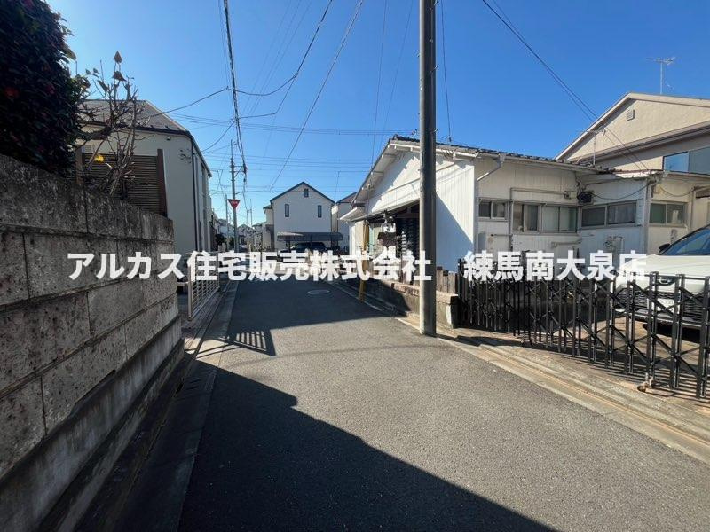 小平市花小金井5丁目　中古一戸建　西武新宿線　花小金井の前面道路含む現地写真
