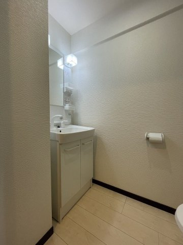 ラ・フォート黒髪の洗面所