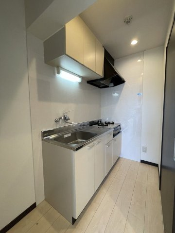 ラ・フォート黒髪のキッチン