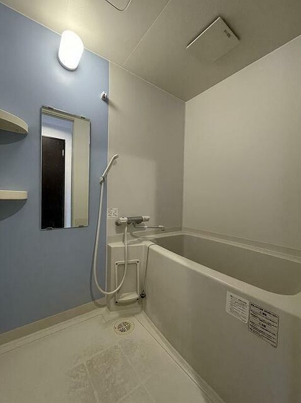 ラ・フォート黒髪の浴室