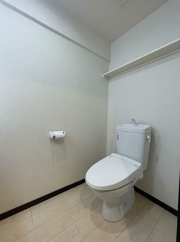 ラ・フォート黒髪のトイレ