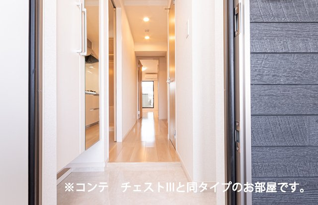 クレメントガーデンⅤの玄関