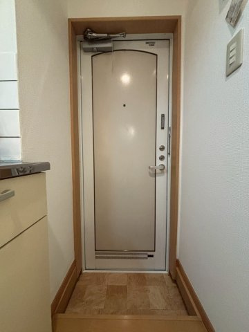 ホワイトコートの玄関