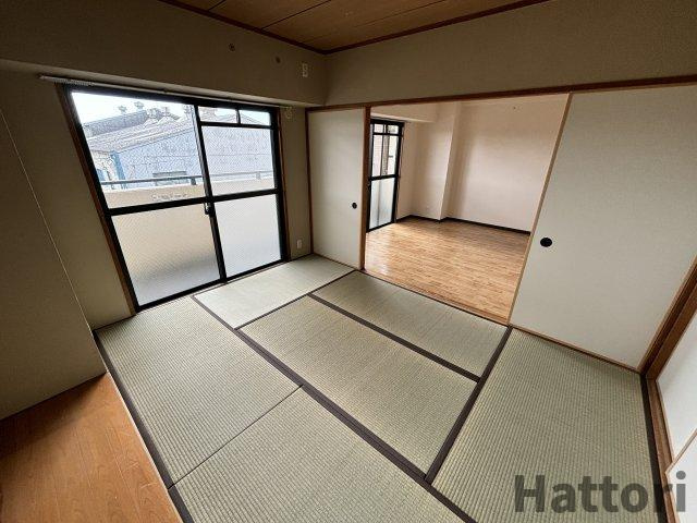 ラフィーネ南豊中の和室