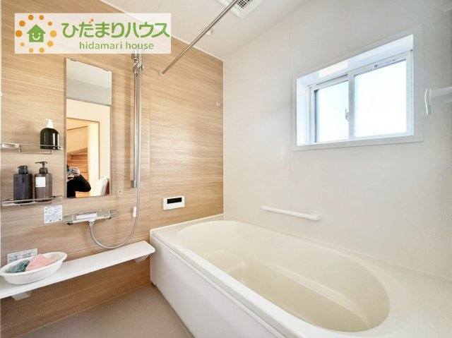 【浴室】 | 土浦市荒川沖西第1期　新築戸建　2号棟 | 今日も１日お疲れでした。広いお風呂で疲れを癒してください、、、♡