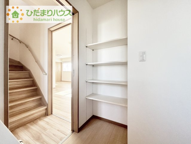 【収納】 | 土浦市荒川沖西第1期　新築戸建　2号棟 | 洗面所のリネン庫はタオルや肌着類などの収納に便利です！！