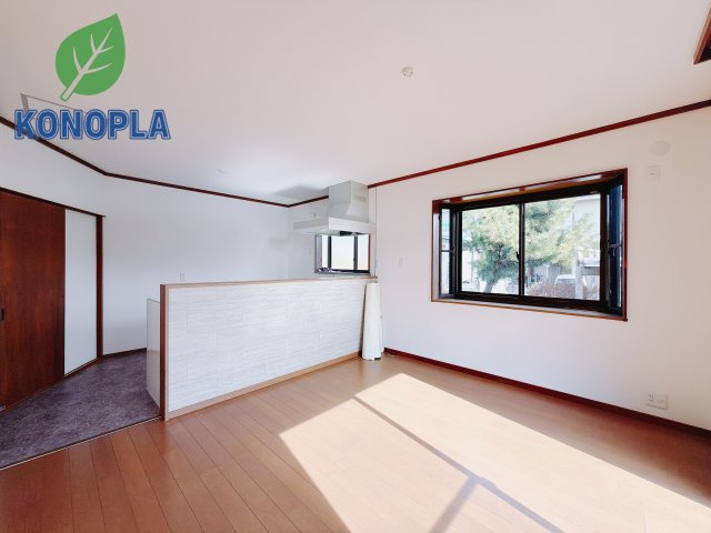 【中古戸建】北群馬郡榛東村新井1期　の居間・リビング|■リビング｜毎日の家族とのご飯も大切に、充実できるようオシャレなダイニングキッチンをご用意しました♪より家族との絆も深まります＾＾