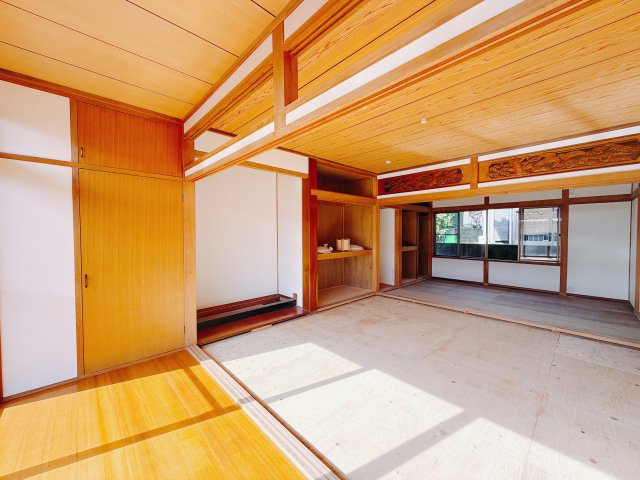 【中古戸建】北群馬郡榛東村新井1期　の和室|■1階和室｜和室を書斎にしたり、冬にはコタツを敷いて家族みんなで年越しをするのもいいですね。家族みんなのお気に入りの空間になります♪