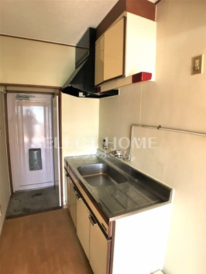 【キッチン】 | ビラ東海 | コンパクトなキッチンで掃除もラクラク