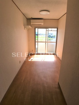 【居間・リビング】 | ビラ東海 | 使いやすい居間です