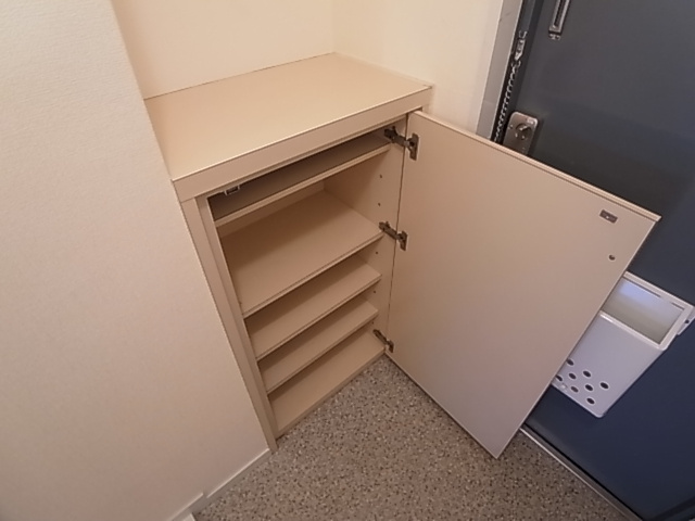 神戸市長田区蓮宮通４丁目の賃貸マンション